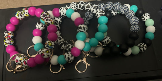 Build Your Own Wristlet
